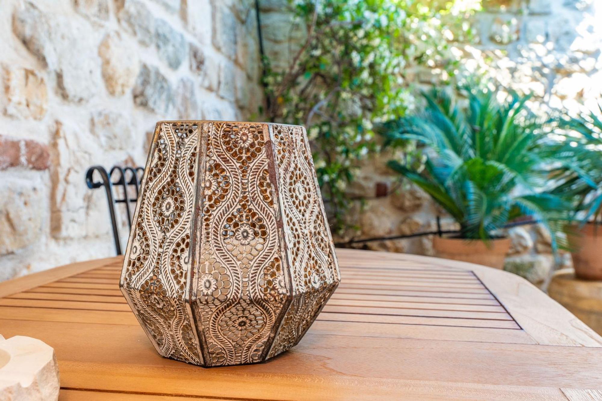 Villa Style Stone Lux Solis *