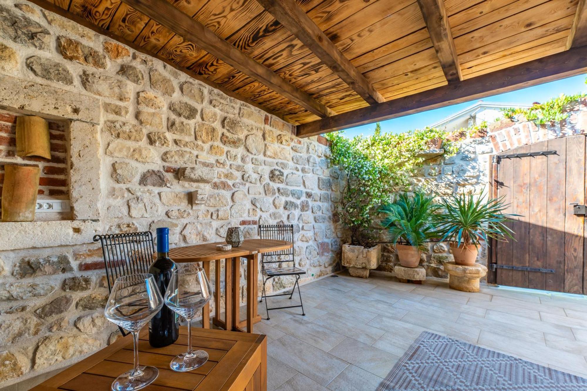 Style Stone Lux Solis *