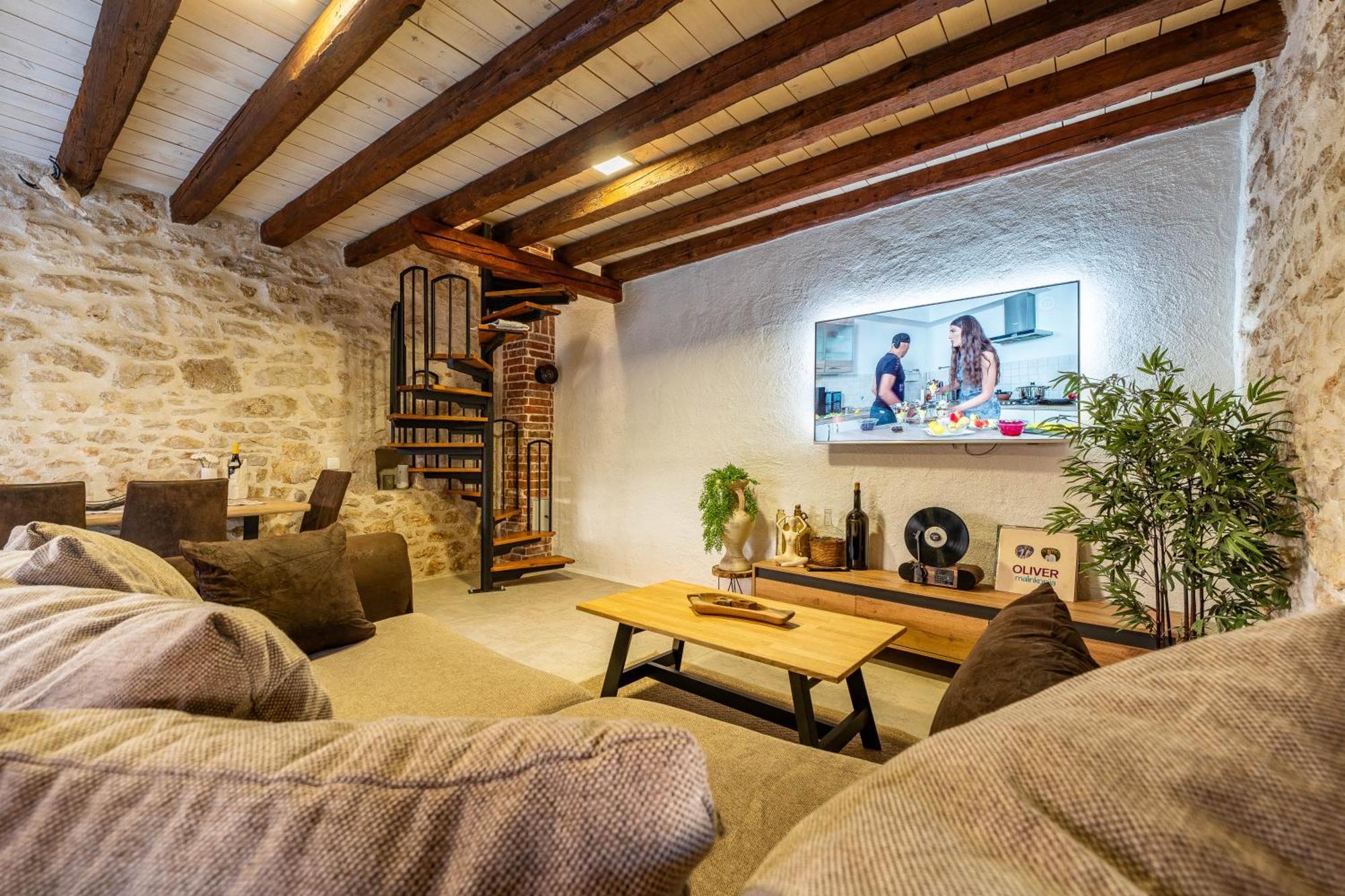 Style Stone Lux Solis Villa *