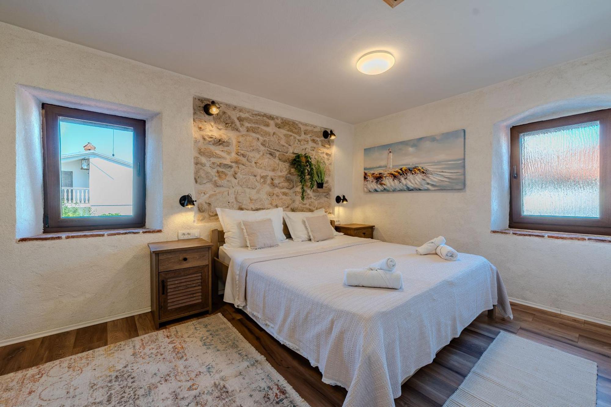 Villa Style Stone Lux Solis *