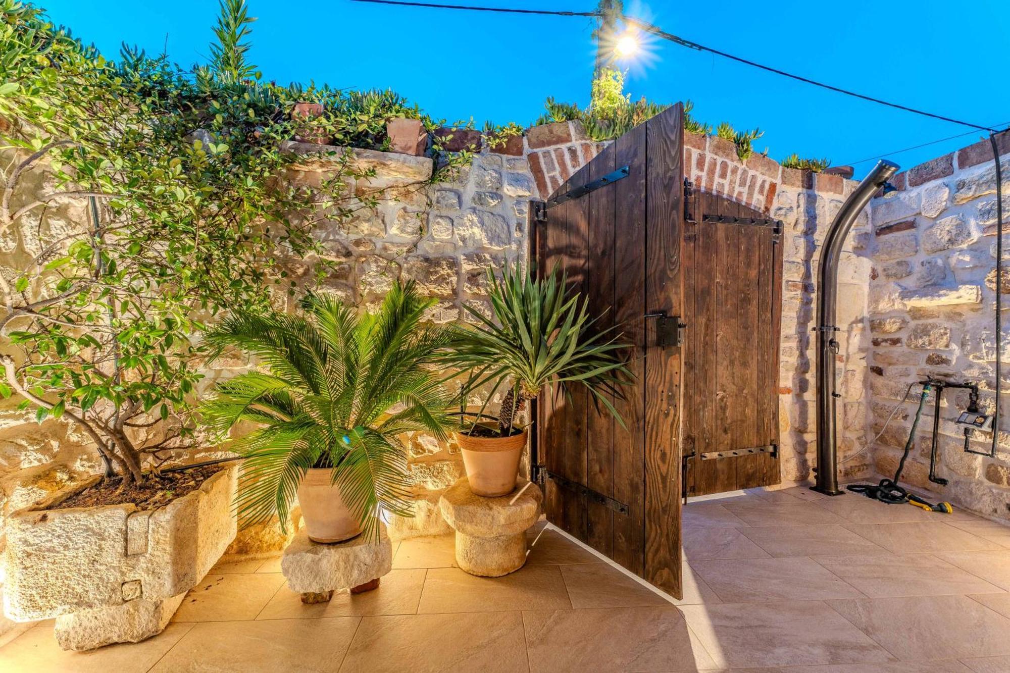 Style Stone Lux Solis *